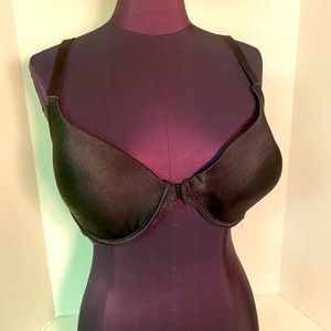 Black racer back Lacey bra NWT